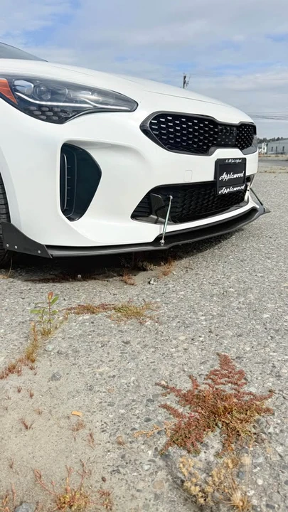 2022 Kia Stinger - Image 2 of 18