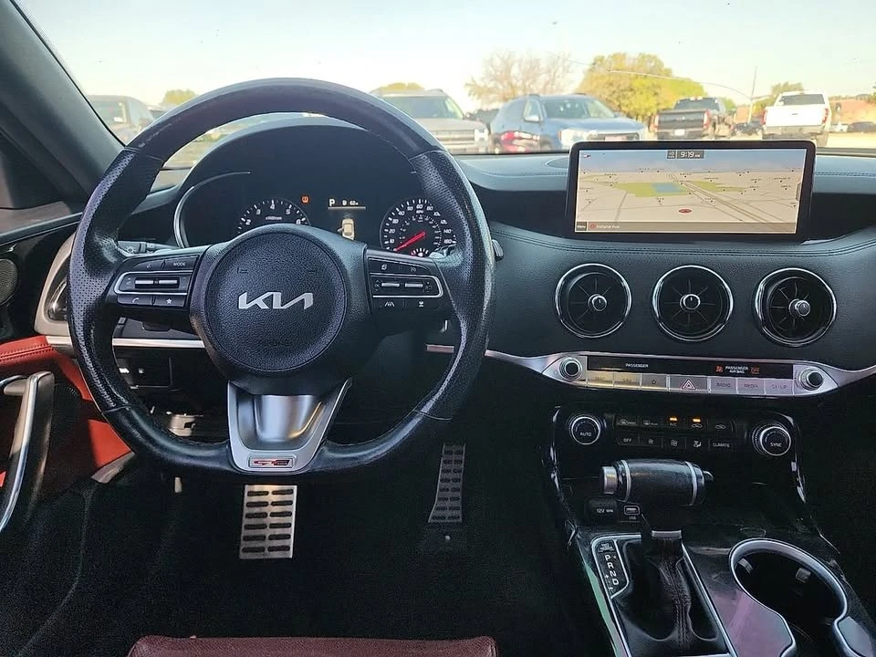 2022 Kia Stinger - Image 7 of 12