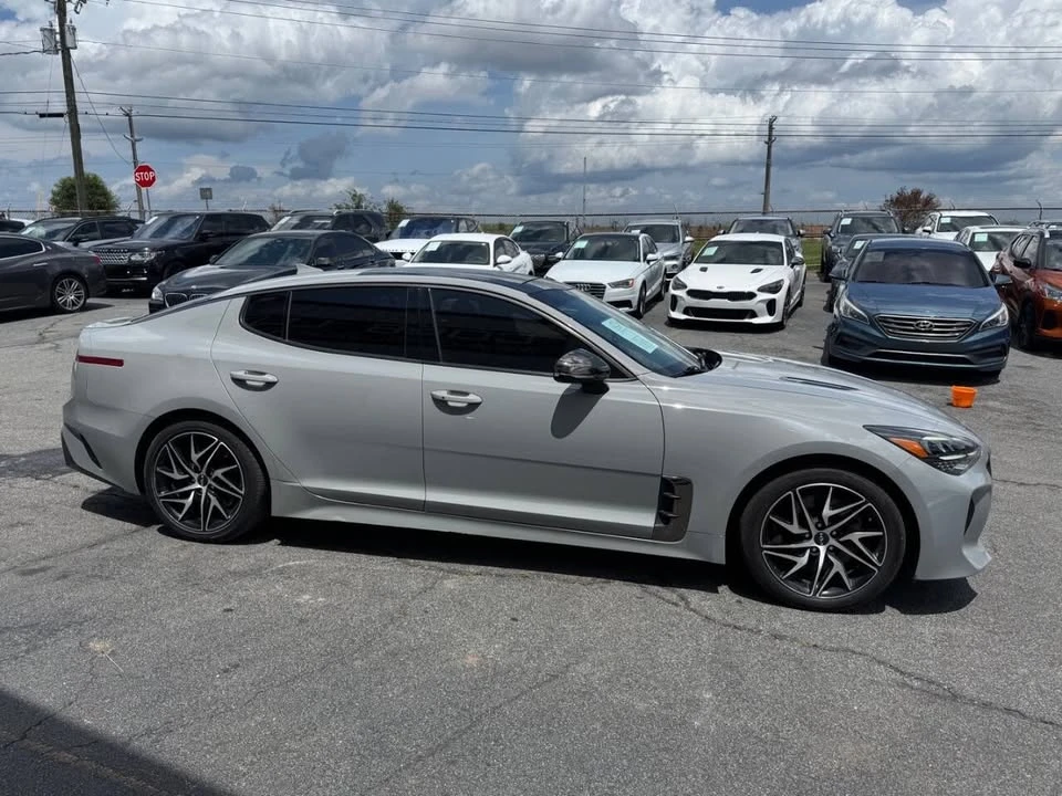 2022 Kia Stinger - Image 10 of 20