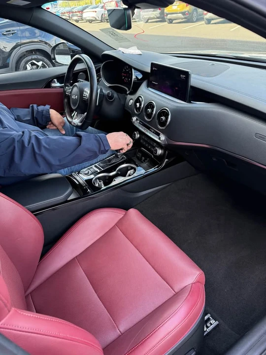 2022 Kia Stinger GT - Image 4 of 6