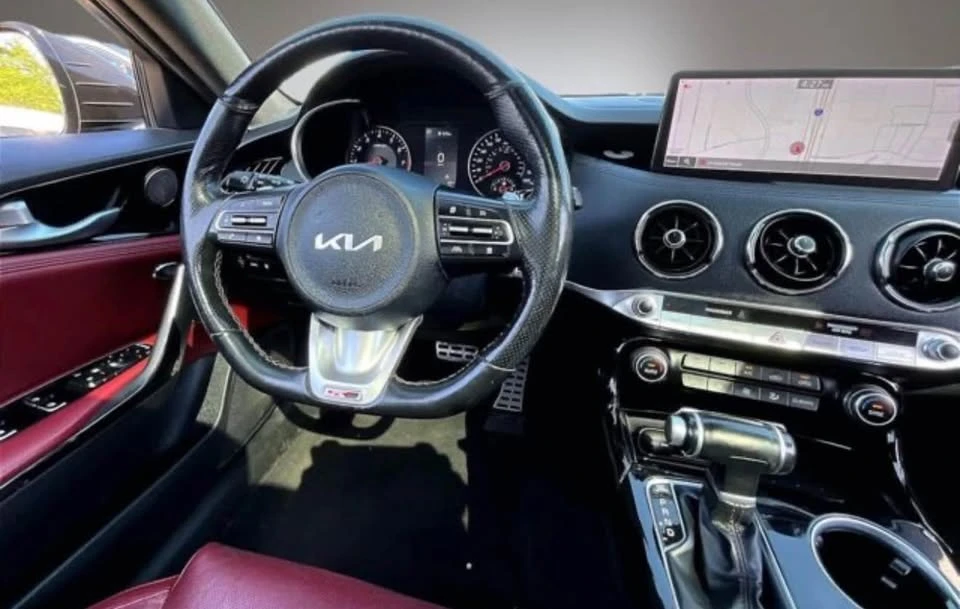 2022 Kia Stinger - Image 6 of 9