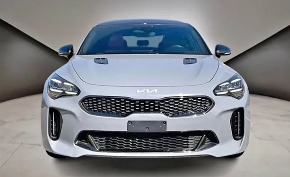 2022 Kia Stinger GT-Line