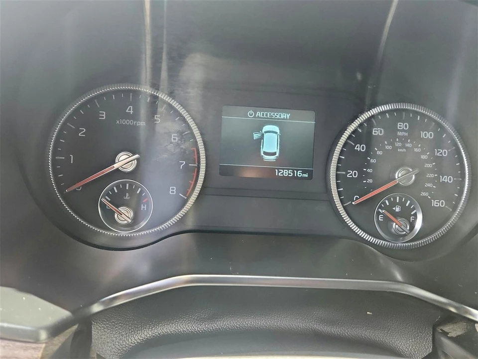 2022 Kia Telluride - Image 12 of 30