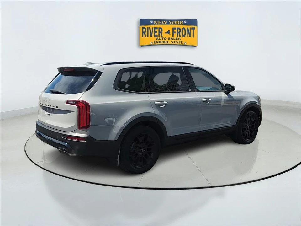 2022 Kia Telluride - Image 8 of 30