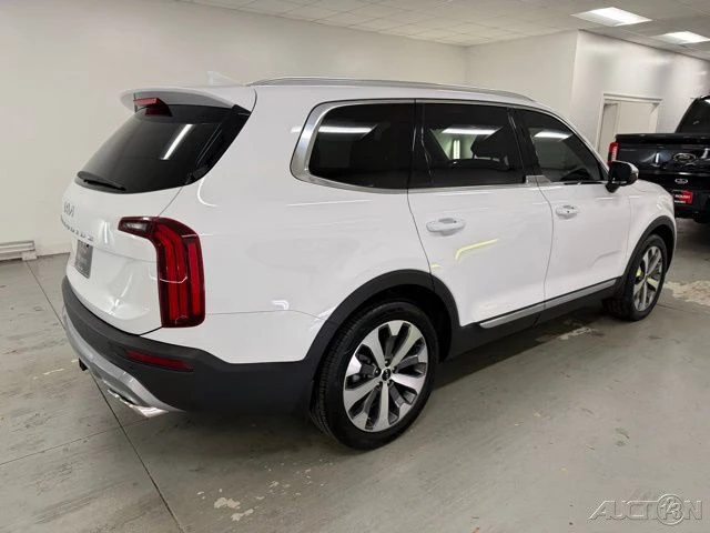 2022 Kia Telluride - Image 6 of 12