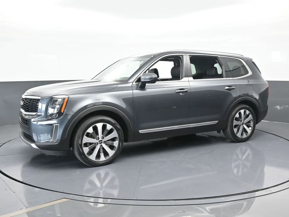 2022 Kia Telluride - Image 2 of 12