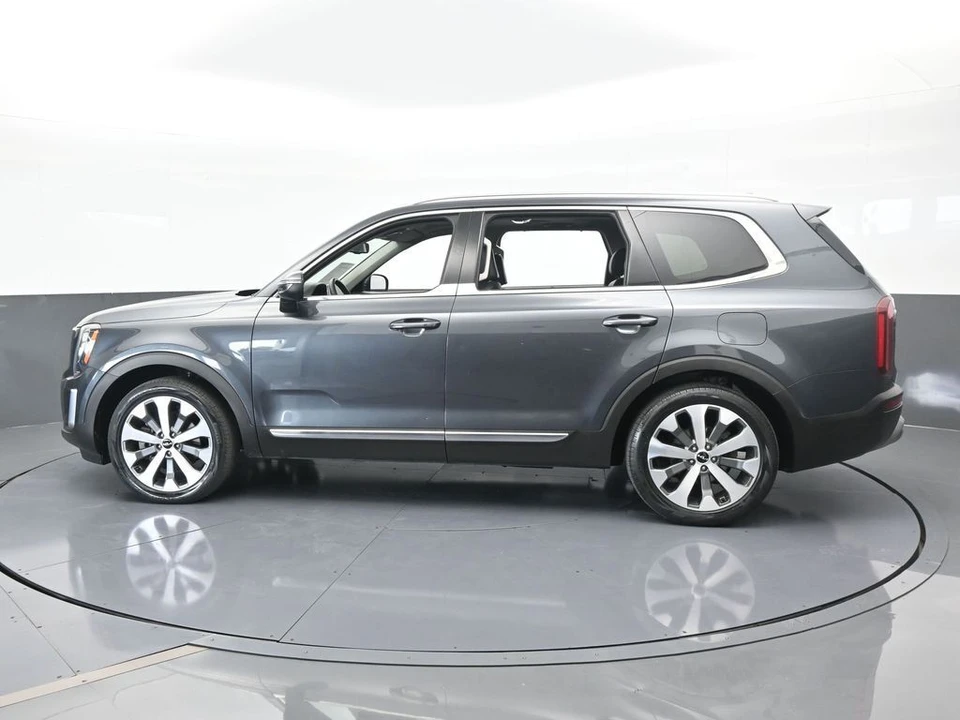 2022 Kia Telluride - Image 3 of 12