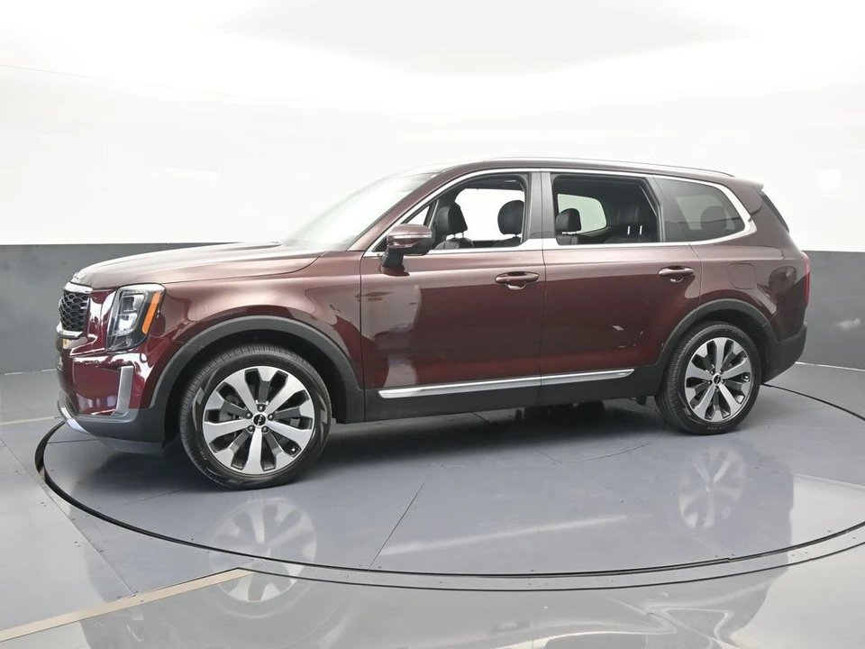 2022 Kia Telluride - Image 2 of 12
