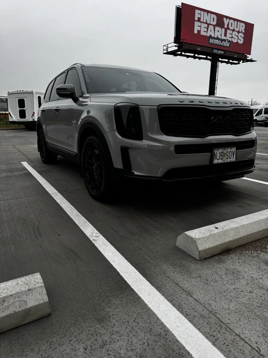 2022 Kia Telluride - Image 3 of 8