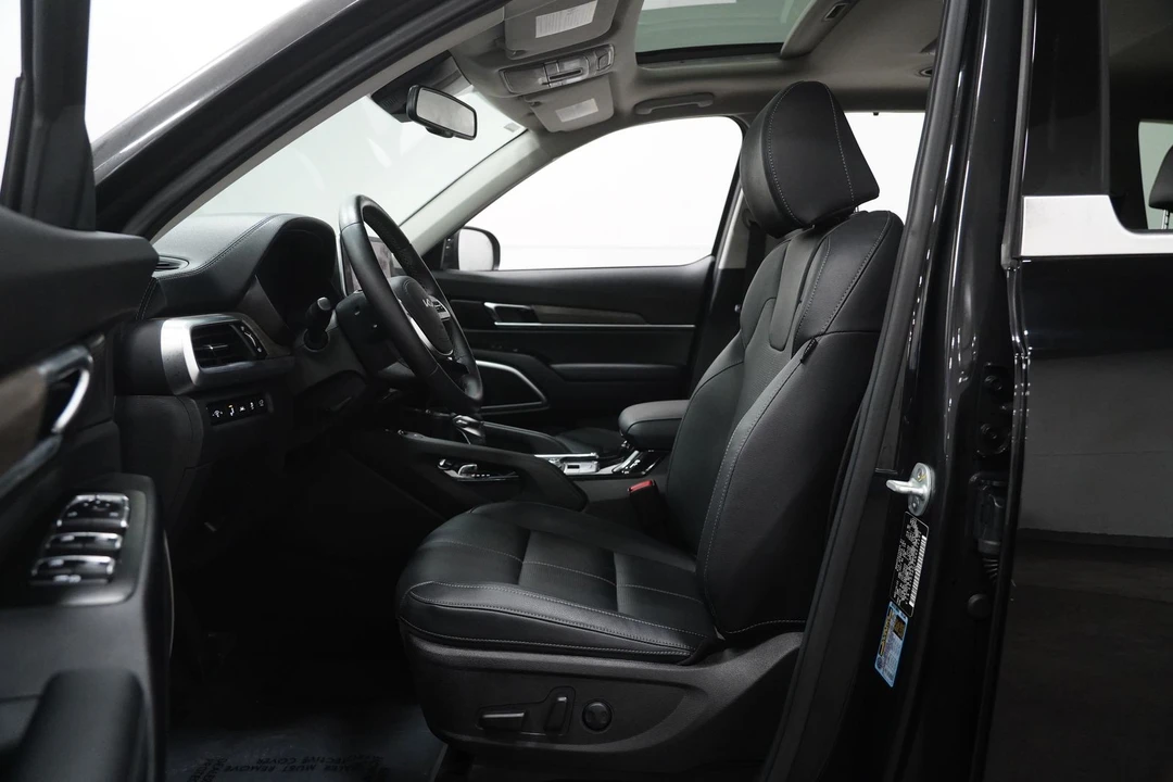 2022 Kia Telluride - Image 2 of 12