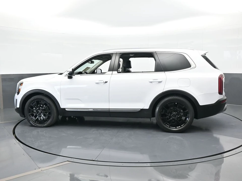 2022 Kia Telluride - Image 3 of 12