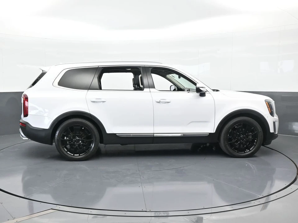 2022 Kia Telluride - Image 7 of 12