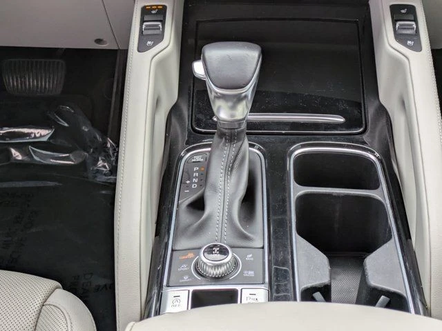 2022 Kia Telluride - Image 15 of 21