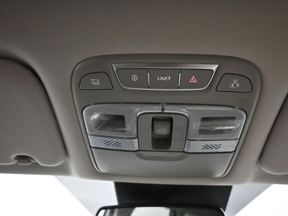 2022 Kia Telluride - Image 17 of 21