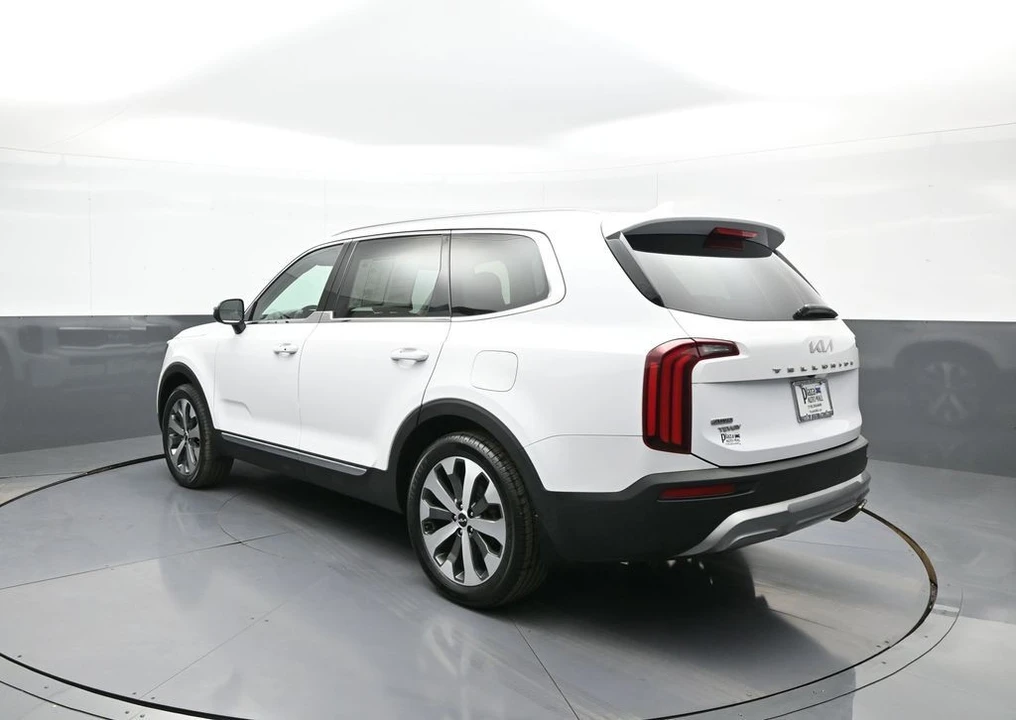 2022 Kia Telluride - Image 8 of 21