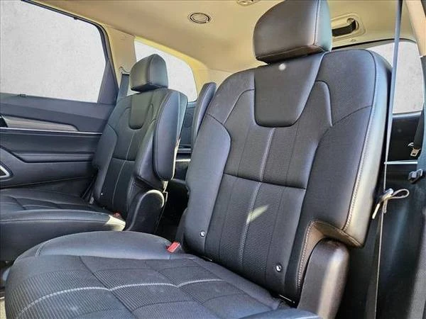 2022 Kia Telluride - Image 15 of 21