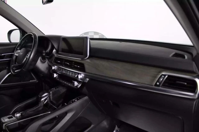 2022 Kia Telluride - Image 12 of 21