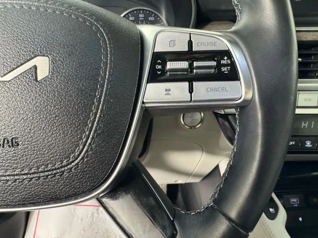 2022 Kia Telluride - Image 17 of 21