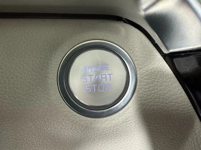 2022 Kia Telluride - Image 18 of 21