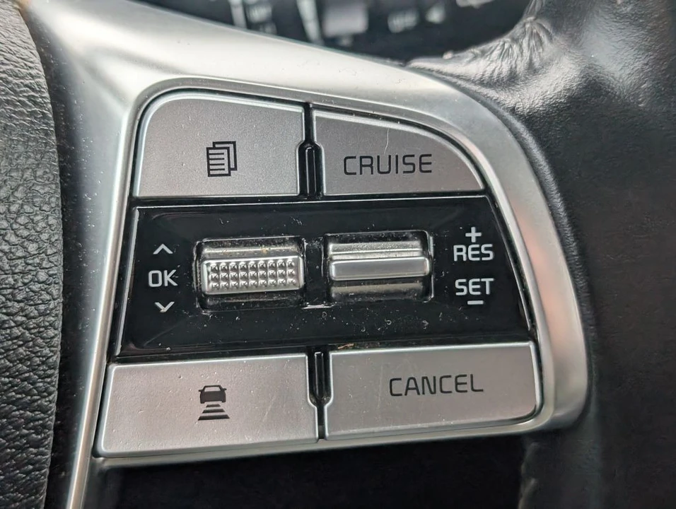 2022 Kia Telluride - Image 13 of 21