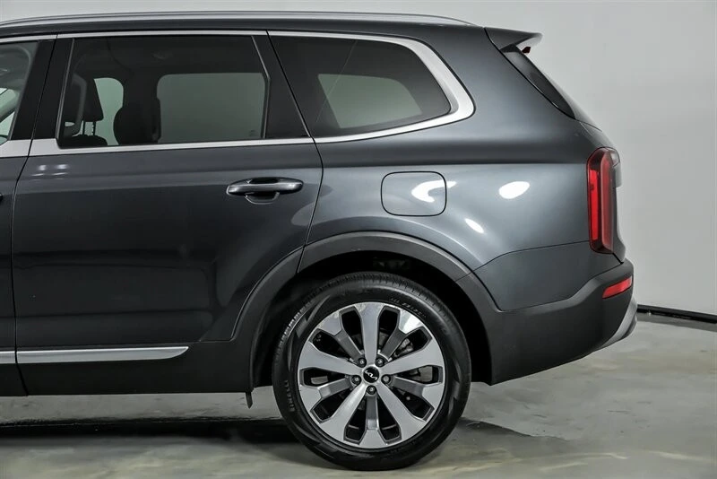 2022 Kia Telluride - Image 9 of 21