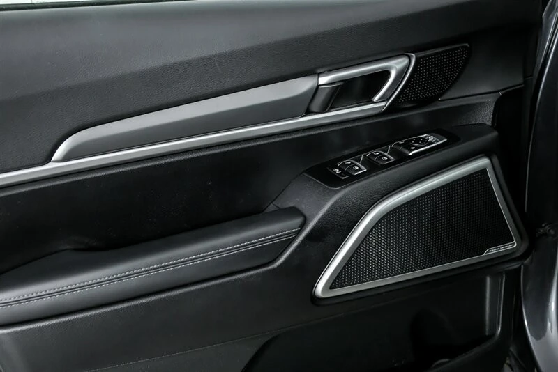 2022 Kia Telluride - Image 18 of 21