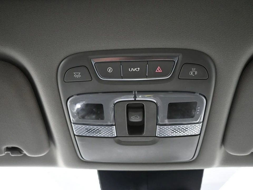 2022 Kia Telluride - Image 17 of 21