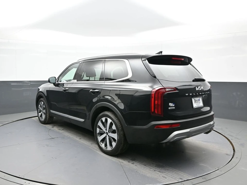 2022 Kia Telluride - Image 8 of 31