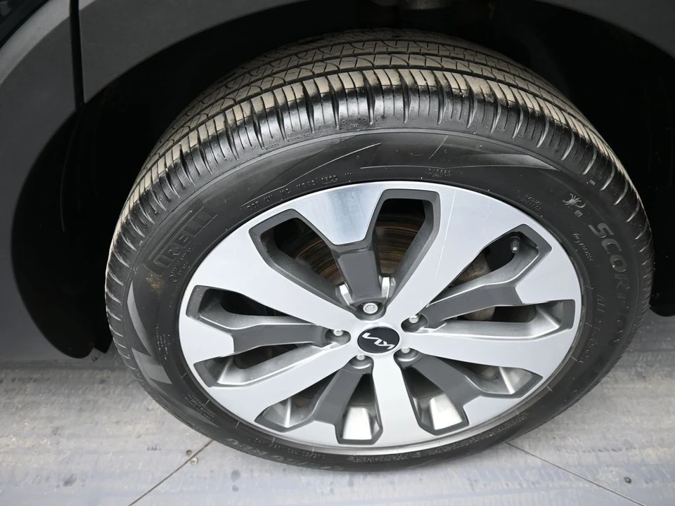 2022 Kia Telluride - Image 15 of 21