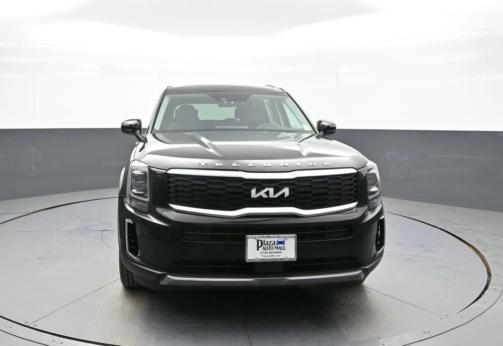 2022 Kia Telluride - Image 2 of 12