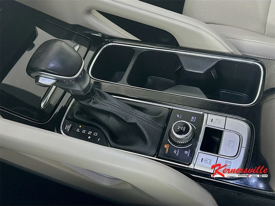 2022 Kia Telluride - Image 16 of 21