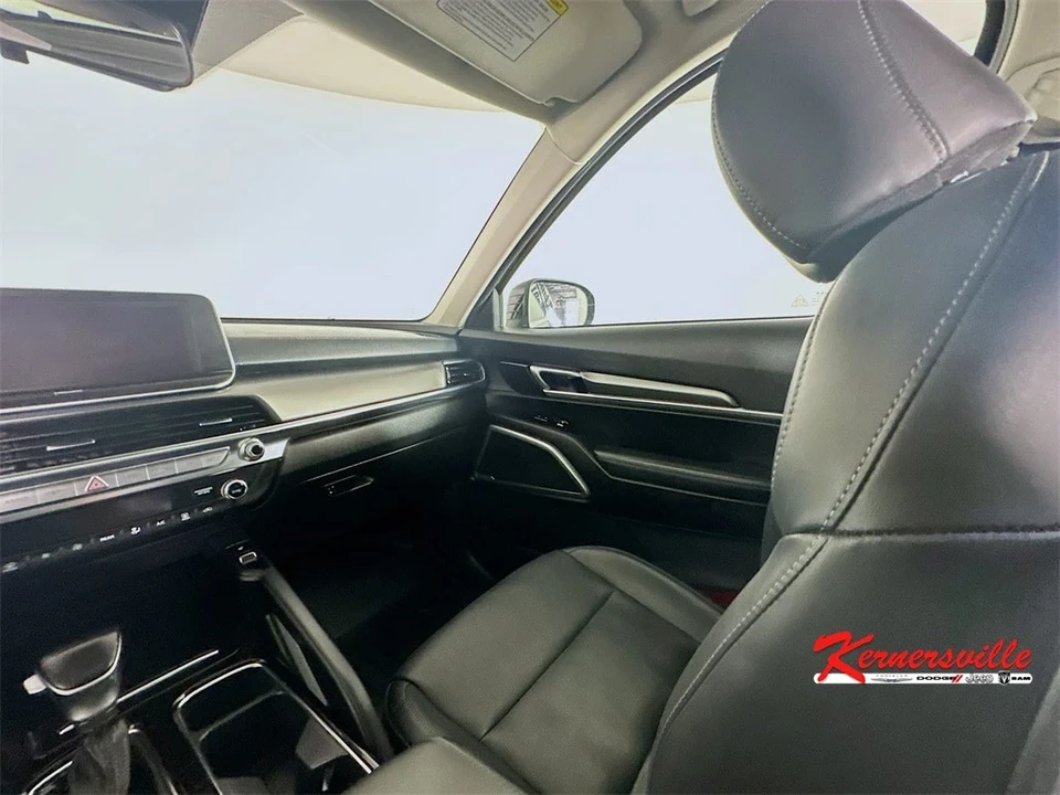 2022 Kia Telluride - Image 11 of 21