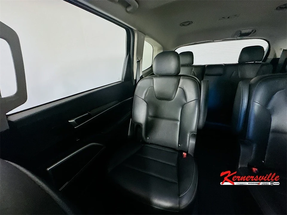 2022 Kia Telluride - Image 12 of 21