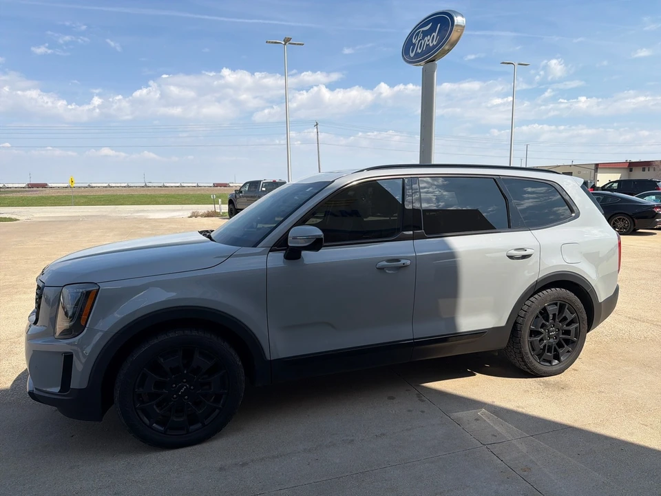 2022 Kia Telluride - Image 8 of 21