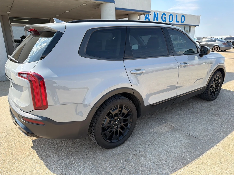 2022 Kia Telluride - Image 2 of 21