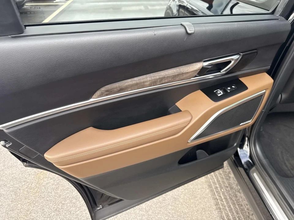 2022 Kia Telluride - Image 17 of 21