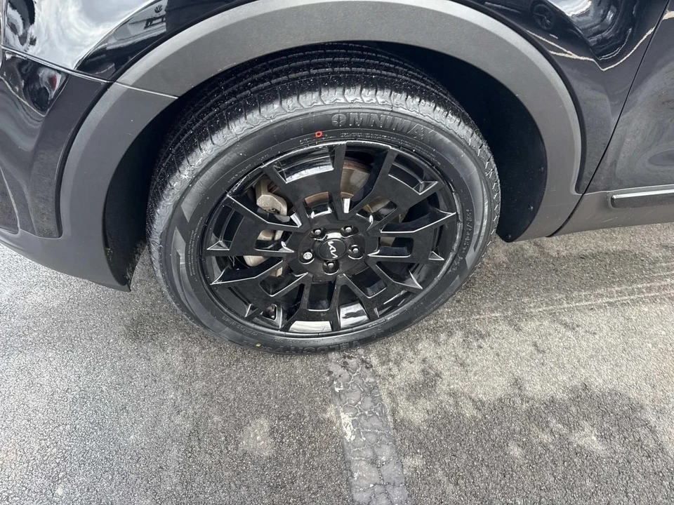 2022 Kia Telluride - Image 13 of 21