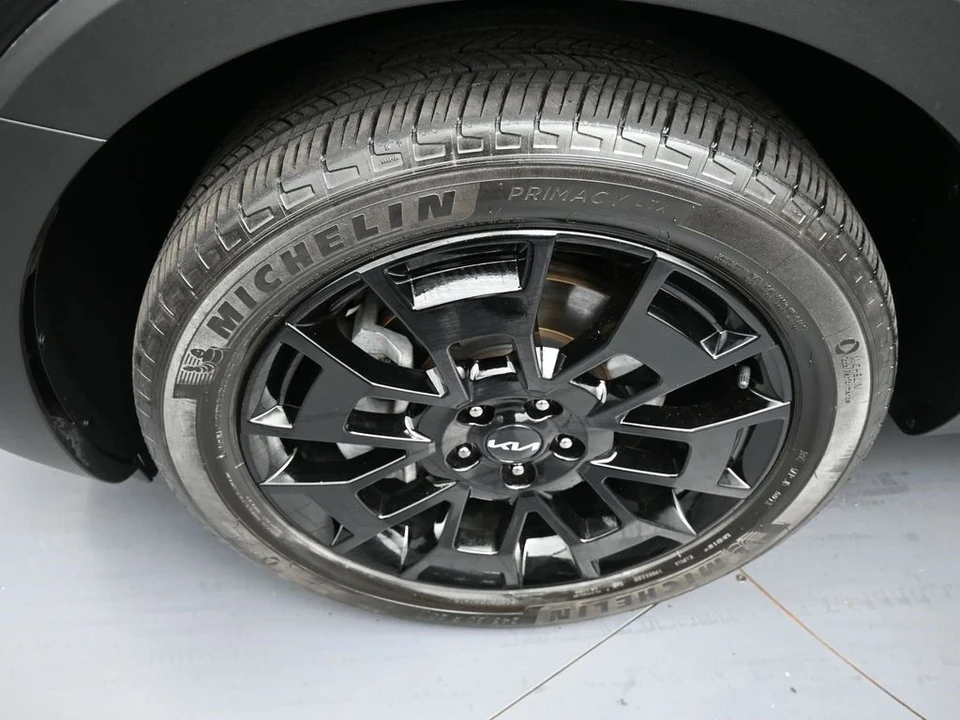 2022 Kia Telluride - Image 14 of 21