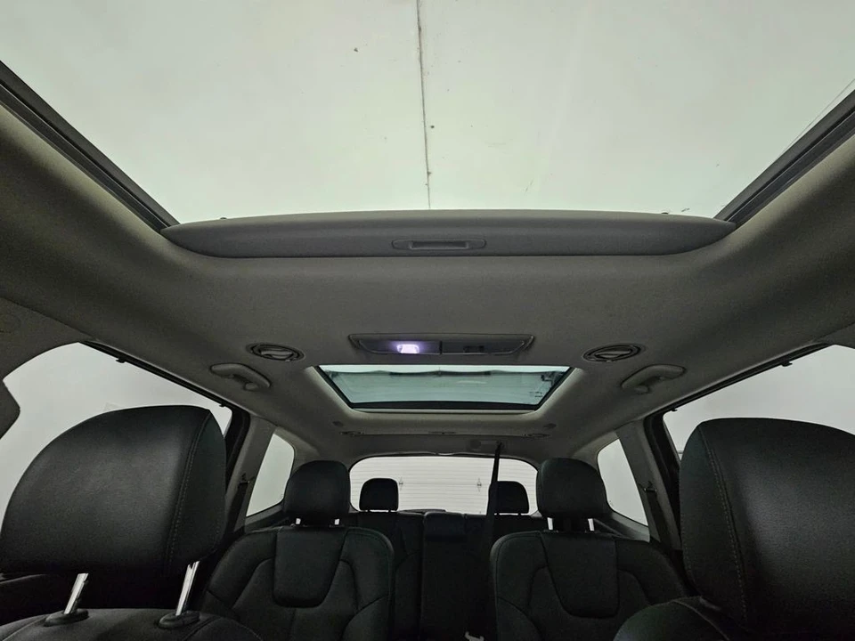 2022 Kia Telluride - Image 3 of 12