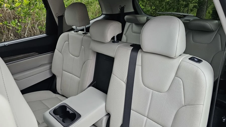 2022 Kia Telluride - Image 24 of 31