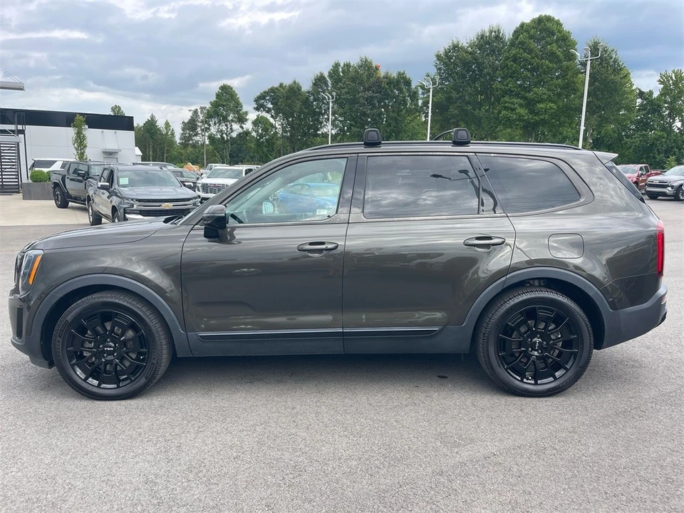 2022 Kia Telluride - Image 2 of 12