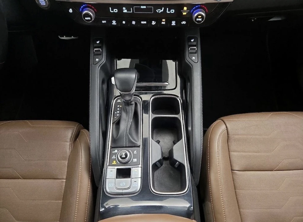 2022 Kia Telluride - Image 5 of 11