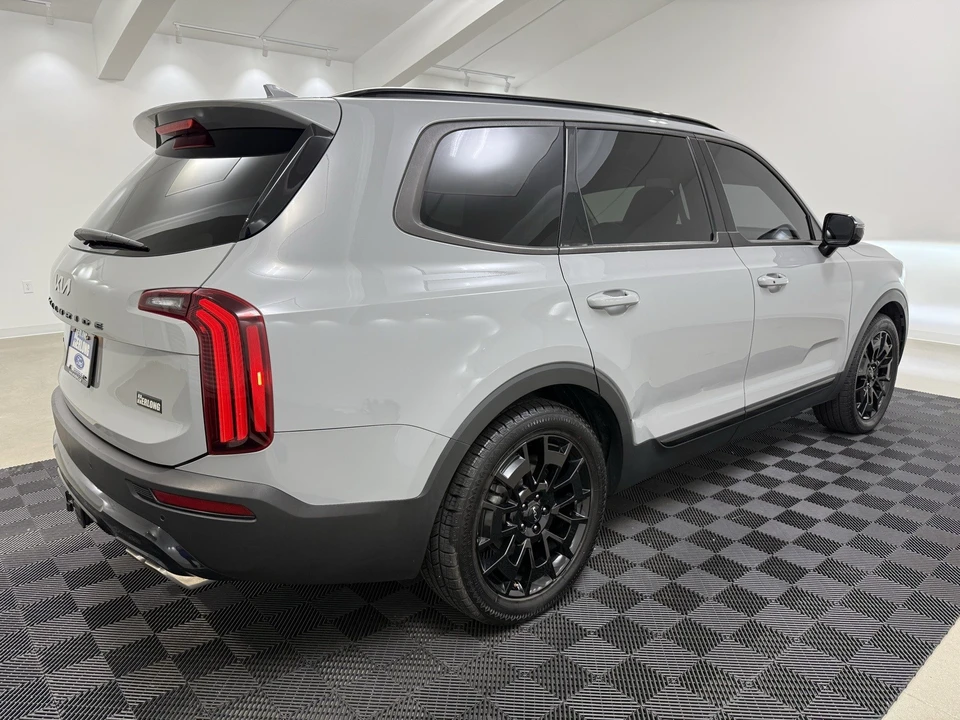2022 Kia Telluride - Image 8 of 12
