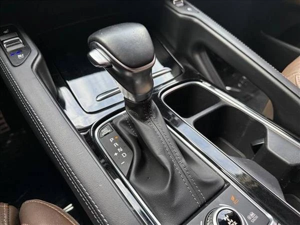 2022 Kia Telluride - Image 16 of 21