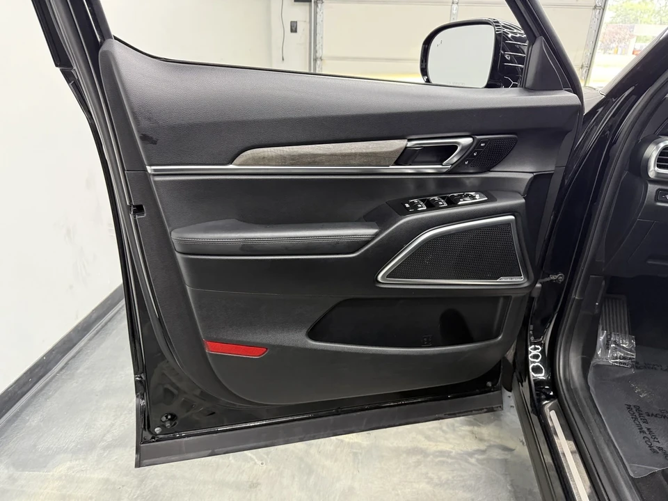 2022 Kia Telluride - Image 12 of 21