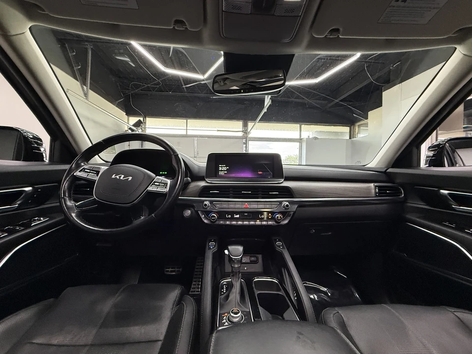 2022 Kia Telluride - Image 17 of 21