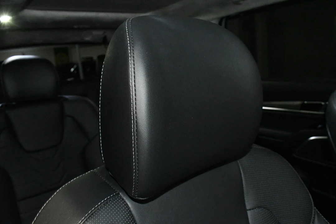 2022 Kia Telluride - Image 10 of 12