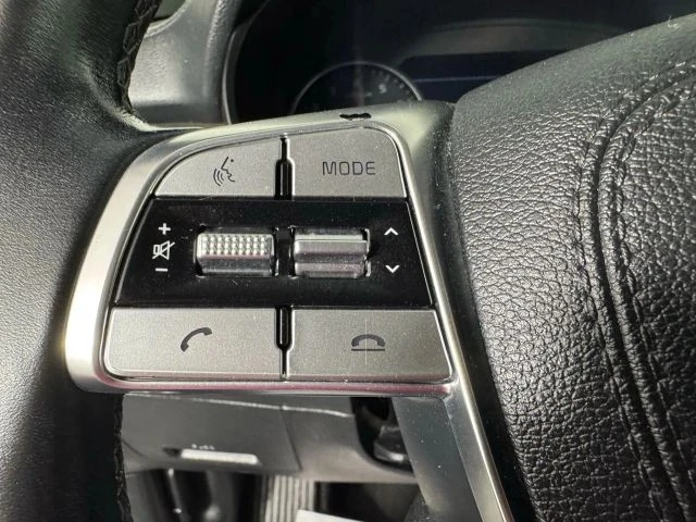 2022 Kia Telluride - Image 16 of 21