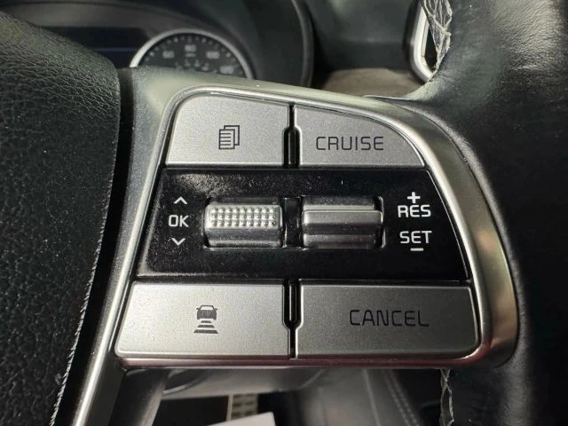 2022 Kia Telluride - Image 17 of 21