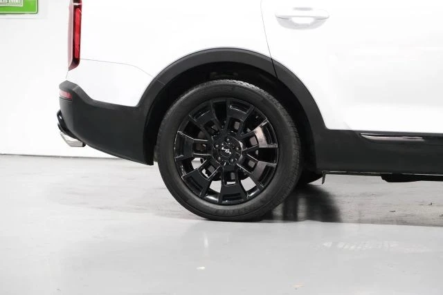 2022 Kia Telluride - Image 15 of 21
